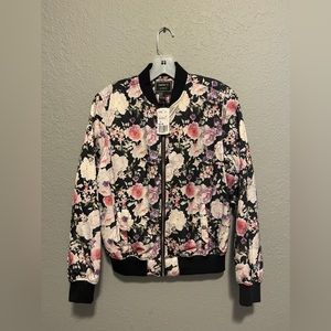 Forever 21 floral bomber jacket size medium NWT